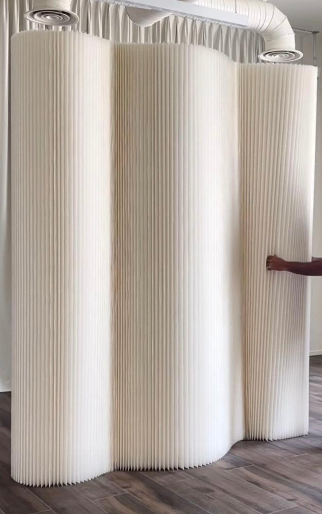 White Wave Backdrop or Screen