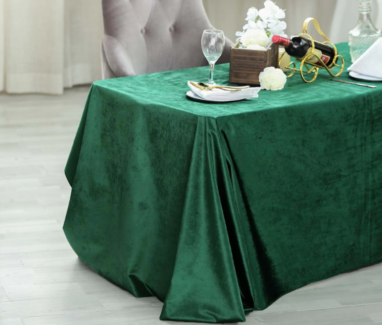 90'' x 156'' Emerald Green Velvet Tablecloth on 8-foot Banquet Table