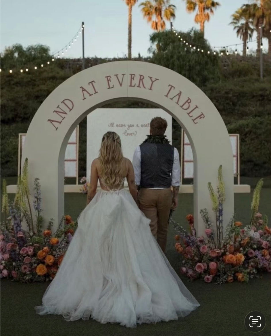 Round Top Walkway Arch Backdrop