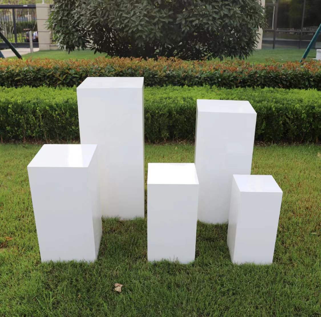White Metal Square Stands – AOD Luxury Events