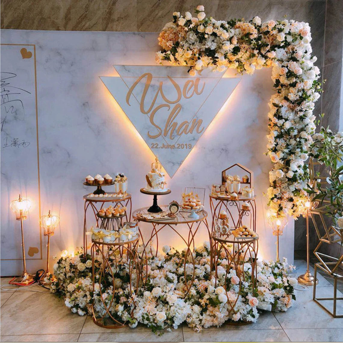 Set of 5 Gold Stands – AOD Luxury Events